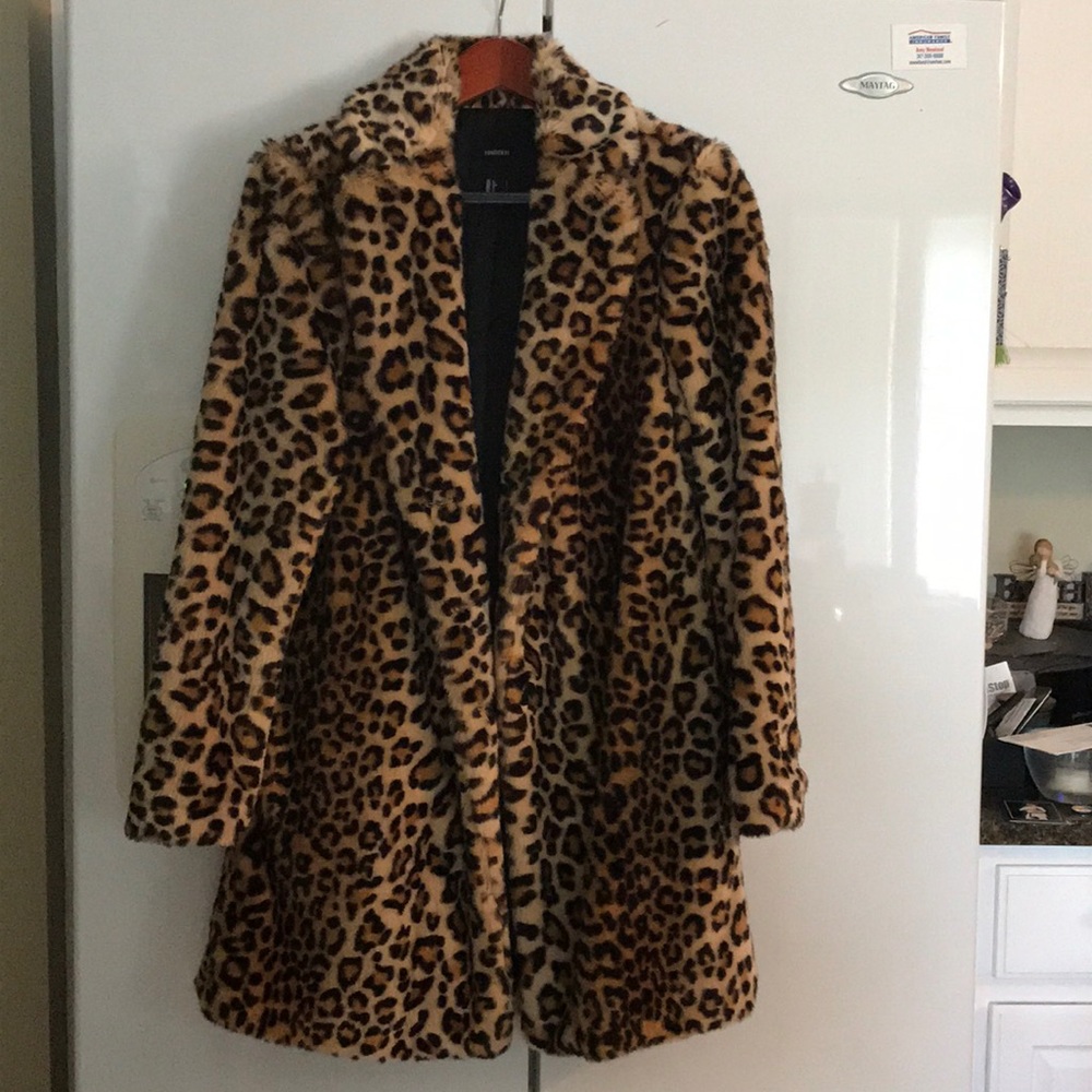 Faux fur Leopard Print Coat